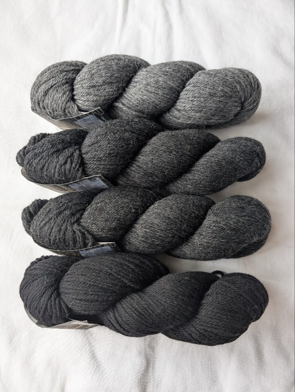 Cascade 220 Wool Yarn in Black & Grays - 4 Skeins with Labels - Picture 2 of 8